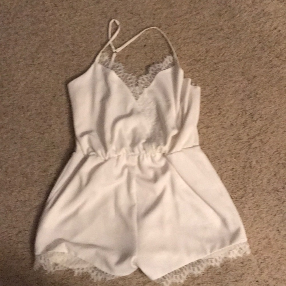 NWT Kittenish White Romper